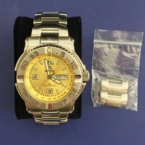 REACTOR Men’s Stainless Steel Watch